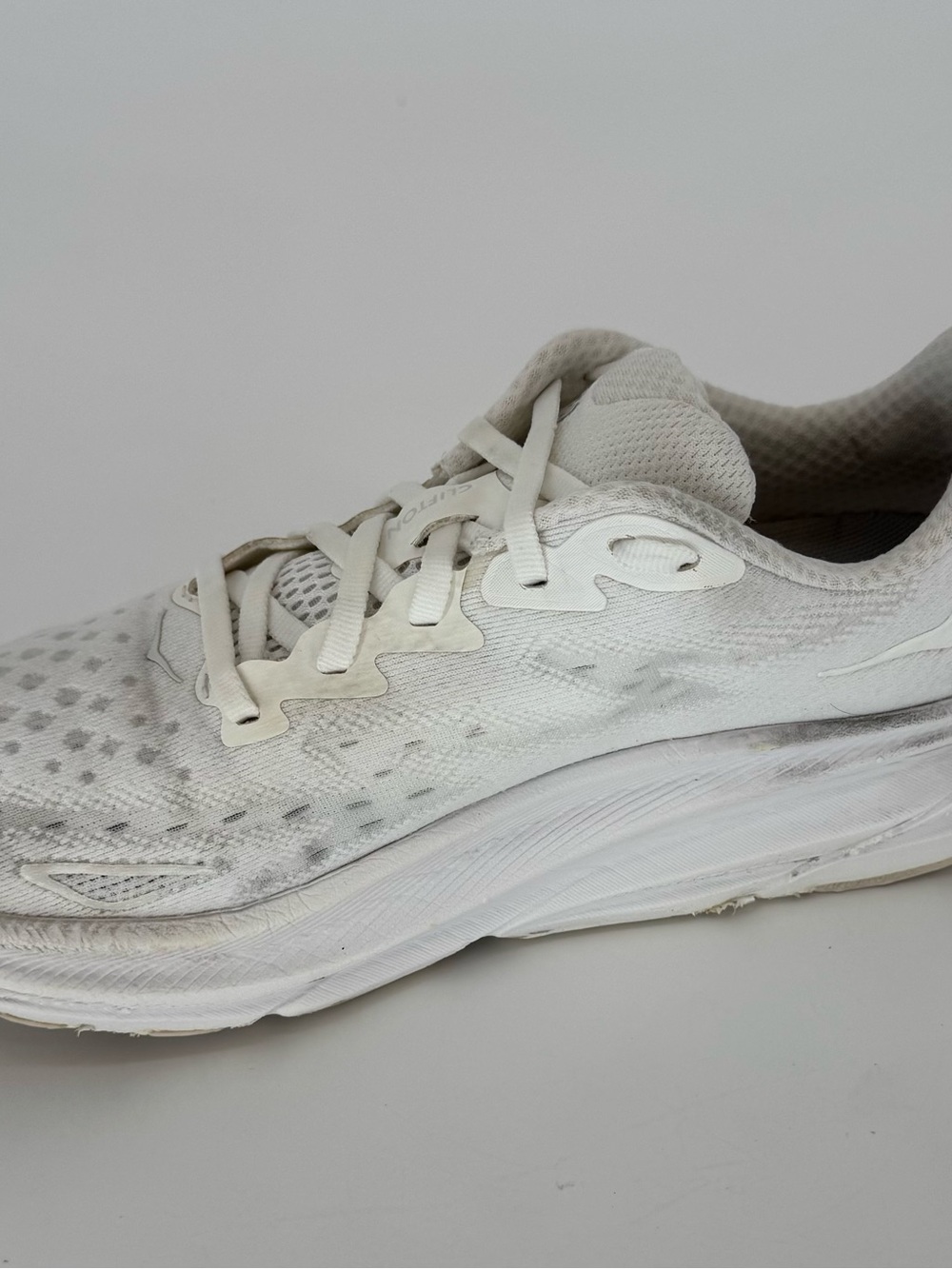 Hoka Clifton 9 Women’s White Plush-Cushion Running Sneaker Size 7.5 - Picture 6 of 13